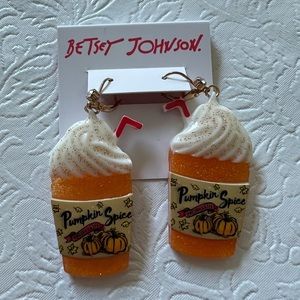 Betsey Johnson pumpkin spice latte dangle earrings glitter